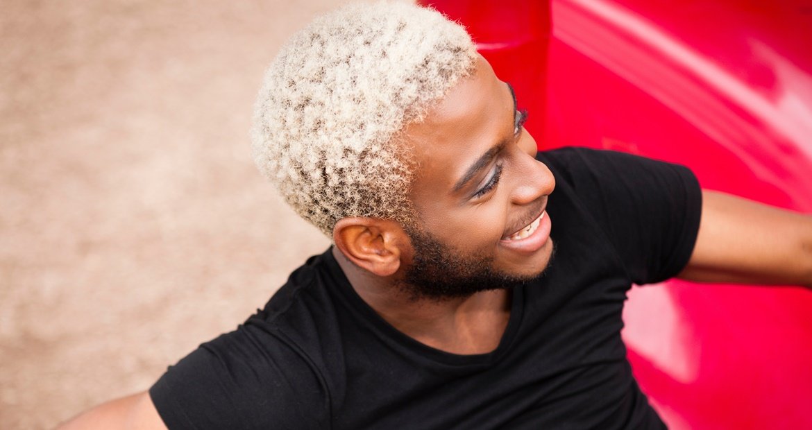 Dicas para cuidar do cabelo platinado masculino